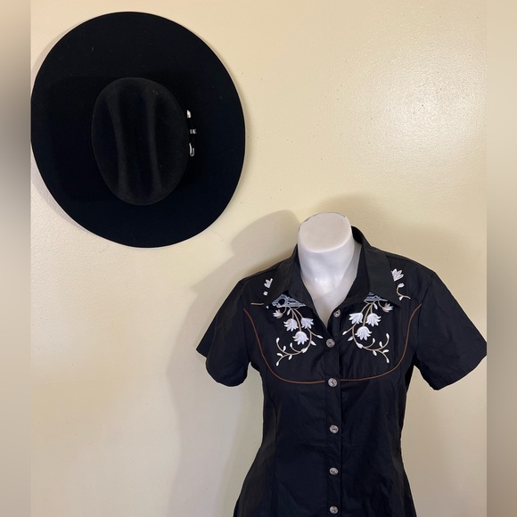Boozelele Rodeo Queen Western Dress-mannequin is a size 6 - Picture 2 of 10